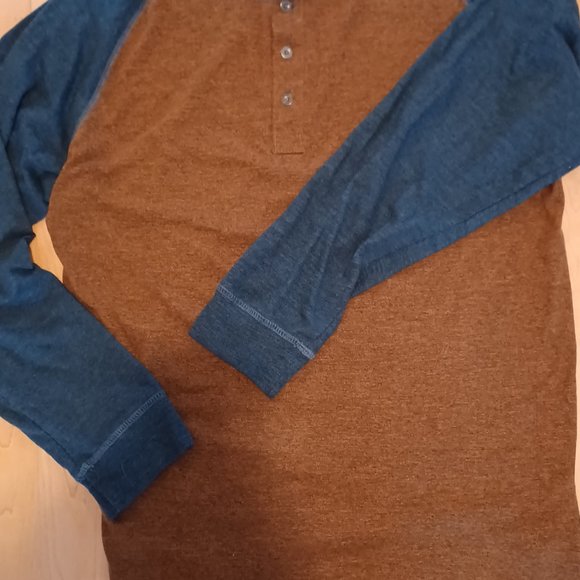 Like new men's RedHead pullover henley shirt - Picture 5 of 6